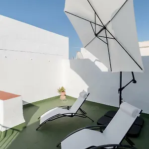 https://el-solarium-de-torre.hotelsincadiz.net